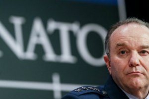 Гумпомощь не должна принудительно переправляться через границу, - генерал Бридлав