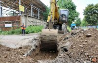 В Коломые перерыли вход на территорию завода из-за неуплаты налогов арендаторами 