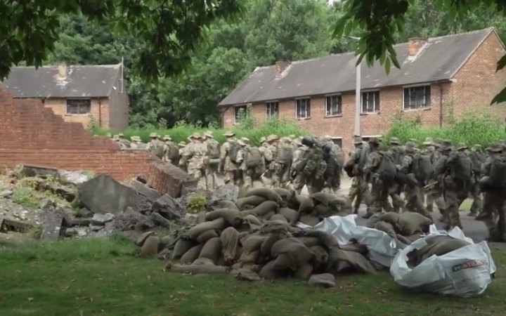 Генштаб розповів про особливості навчання українських бійців у Великій Британії