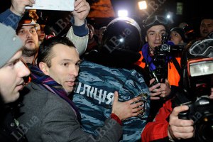 В представительстве ЕС встревожены событиями в Святошинском районе Киева 