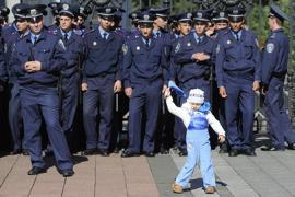 Регионалы строят в Украине "полицейское государство"?