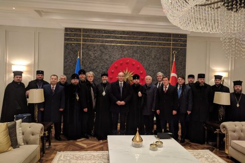 Украинская делегация прибыла в Стамбул для получения Томоса