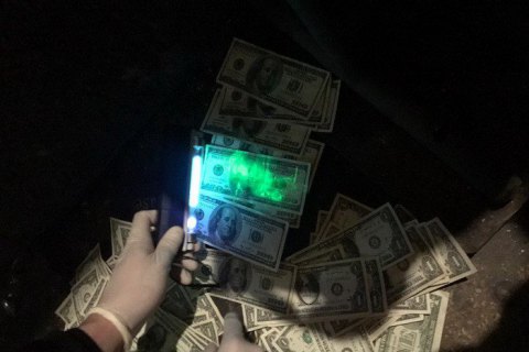 В Одессе следователь полиции вымогал $15 тыс. за переквалификацию преступления