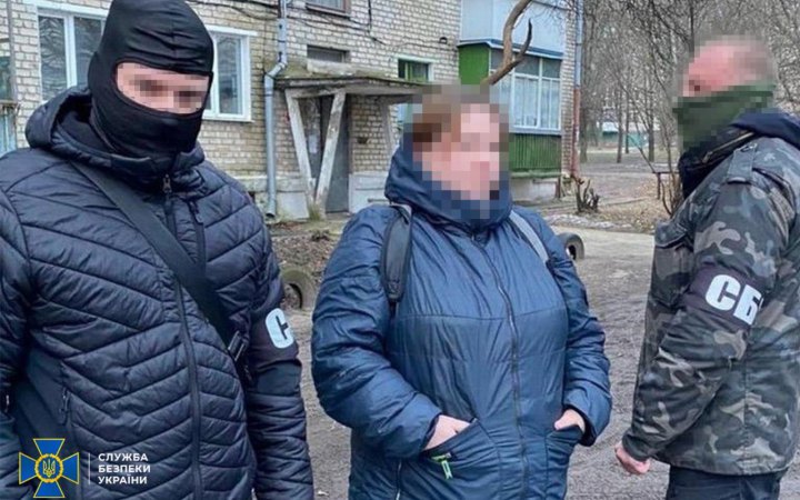 СБУ заявила про викриття ексочільниці “Роспошти”, яка діяла під час окупації Ізюма