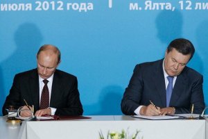 Янукович в Москве ничего подписывать не будет