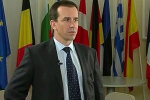 ЕС обеспокоен отсрочкой выборов в Киеве