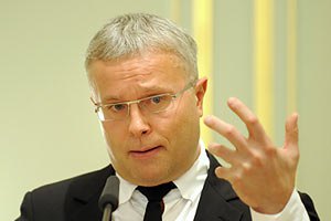 ​Лебедев продает свой украинский банк