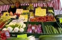 В Украине продолжают дешеветь овощи и фрукты