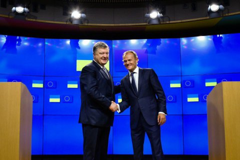Порошенко провел встречу с Туском в Брюсселе