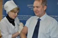 Главный санитарный врач Украины сделал прививку в Днепропетровске 
