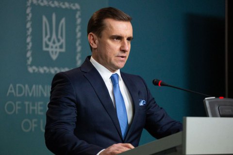 Первый визит Зеленского в Брюссель должен промотивировать президента четче очертить свое видение внешней политики, - Елисеев