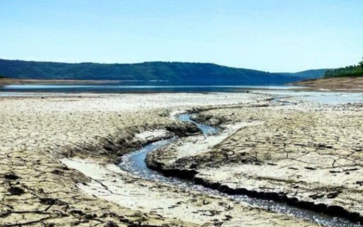 ​Дністер критично обмілів: водність річки подекуди становить лише 8-19% від норми