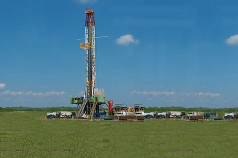 Рада решила передать 5% ренты от добычи нефти и газа в местные бюджеты