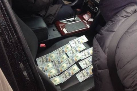 Главу управления Госавиаслужбы поймали на взятке