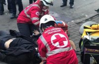 СМИ назвали имя умершего возле Национального банка мужчины