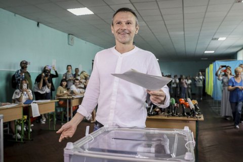 ​Вакарчук не намерен отказываться от мандата после прохождения его партии в Раду