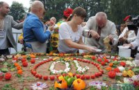 В Коростене приготовили рекордный дерун весом 180 кг