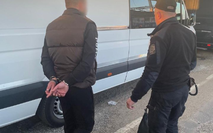 Сховатися не вдалося: на кордоні з Польщею викрили пасажира-невидимку