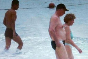 Азаров ушел в отпуск на три недели