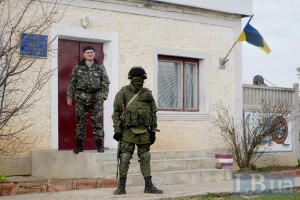 На КПП "Армянськ" росіяни кілька годин утримують членів Меджлісу