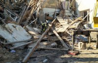 Під завалами житлового будинку в Слов'янську знайшли тіло загиблої жінки, - ДСНС