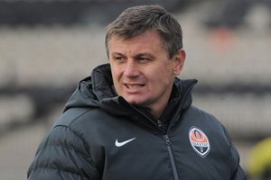 Тренеров "Шахтера" наказали за споры с арбитром