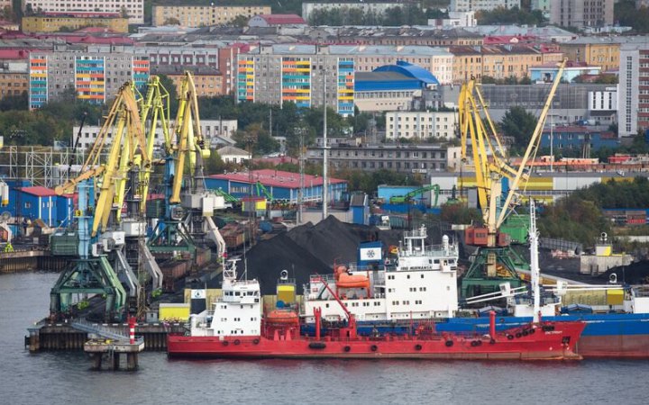 ЄС планує ввести заходи щодо одинадцяти російських суден, які порушили санкції