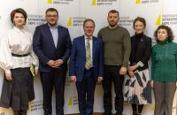 Керівники НАБУ і САП зустрілися із послом Великобританії