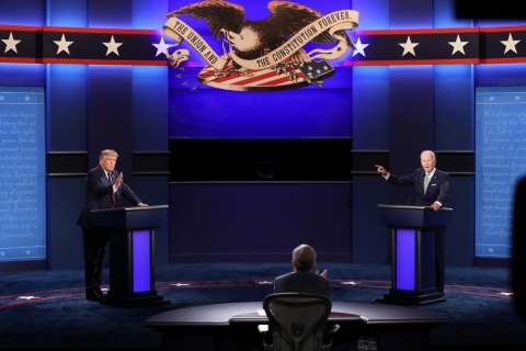 У США ухвалили рішення вимикати мікрофон на президентських дебатах