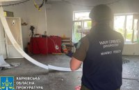 Росіяни вдарили керованими авіабомбами по Дергачах на Харківщині, поранені діти (оновлення)