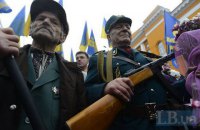 Порошенко подписал закон, который признает участниками боевых действий ветеранов ОУН-УПА