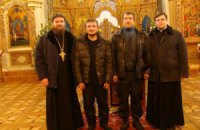 Священик УПЦ, що визволив із полону військовослужбовців: «Постараймось дослухатися до слів церкви. Вже варто миритися»