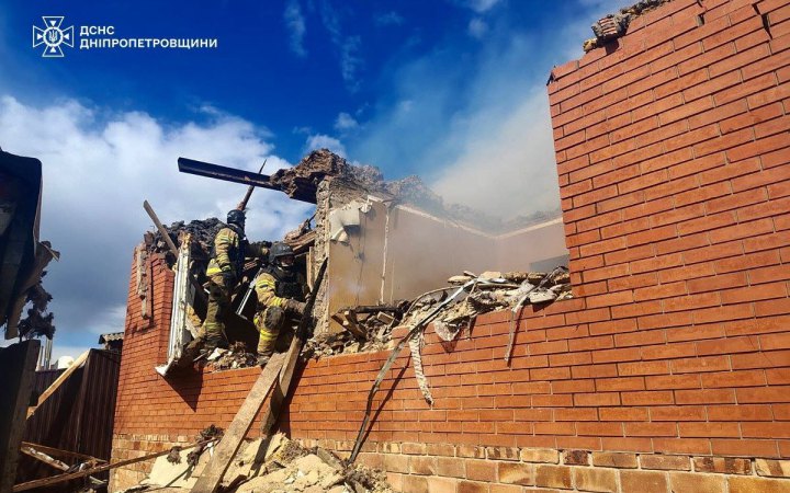 Росіяни впродовж дня обстріляли Дніпропетровщину: є поранені