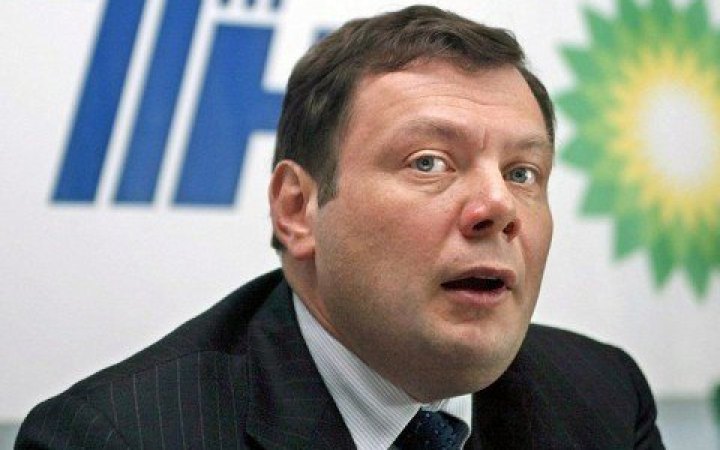 Олігархи РФ Михайло Фрідман і Петро Авен продають свої частки в "Альфа-Банку", аби вийти з-під санкцій, - FT