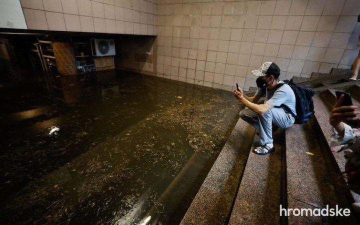 Голова Київського метрополітену не вважає загрозою появу води на станціях