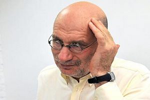 Акунин и Быков согласились встретиться с Путиным