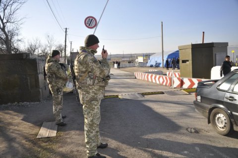 Пункт пропуска "Золотое" на Донбассе возобновил работу (обновлено)