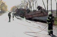 У Черкаській області перекинулася цистерна з аміачною водою