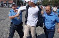 Сбор подписей против Януковича в Харькове едва не перерос в массовую драку