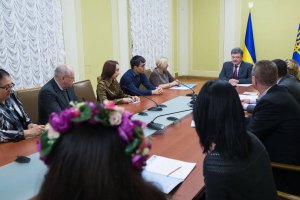 Порошенко анонсировал усовершенствование закона о переселенцах