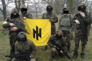 Квартиру активиста Социал-национальной ассамблеи берут штурмом