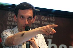 Бывший акционер ТВі угрожает Виталию Портникову