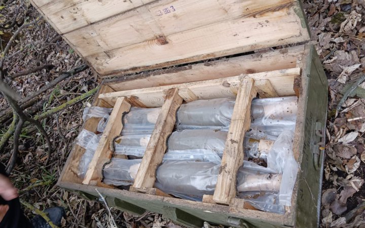 Чоловік здав у поліцію Харківщини ящик з боєприпасами 