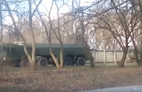 В сети появилось видео передвижения военной техники в Ростове
