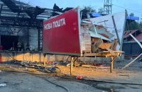Росіяни тричі за добу атакували депо "Нової пошти" в Харкові