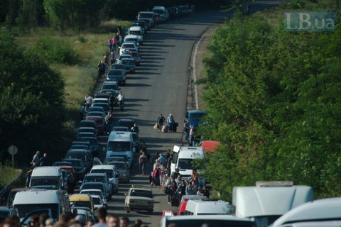 Бойовики заблокували всі пункти пропуску на лінії розмежування, - Слободян