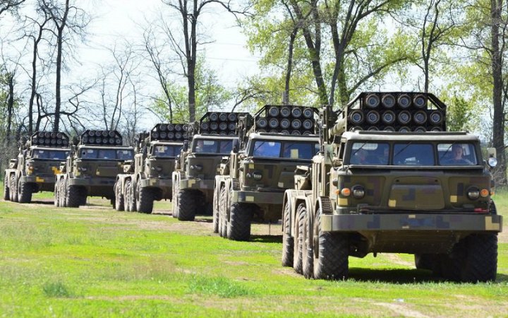 Ворог обстріляв "ураганом" Миколаїв та намагається дістати з води свій підтоплений "Раптор"