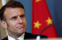 Макрон дав собі 48 годин на призначення нового прем'єра