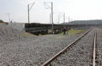 Подросток погиб из-за удара током на железной дороге в Киеве