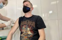 Жадан вакцинировался от коронавируса